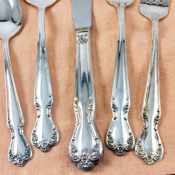 MIB 5 Piece Place Setting Daybreak Elegant Lady Silverplate 1952 Mint in Box IS - Picture 2 of 6